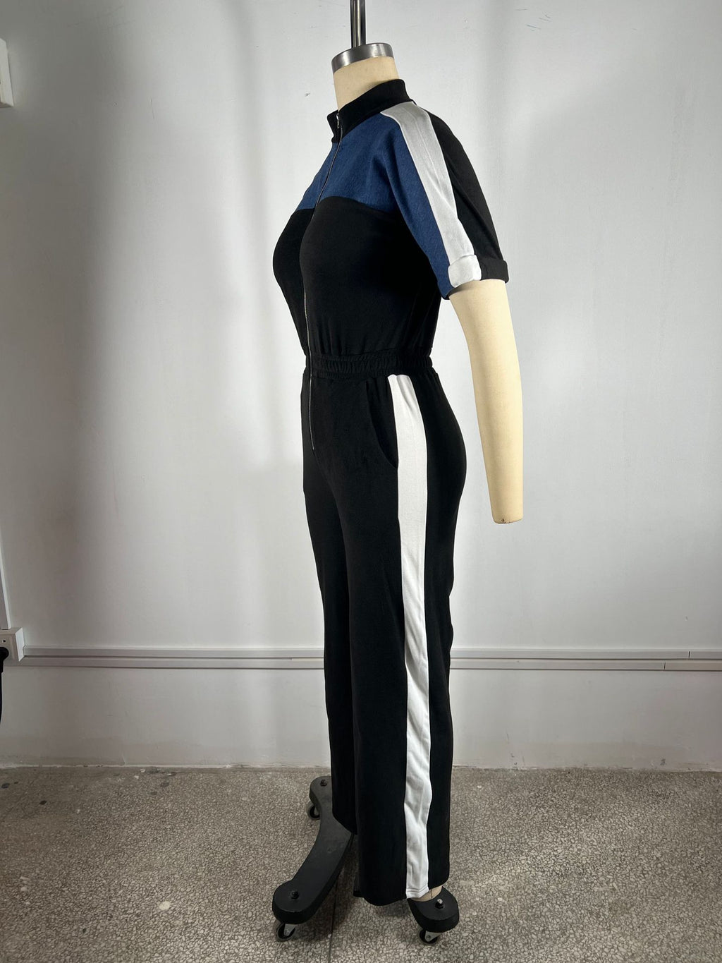 Short Sleeved Long Zipper Women's Jumpsuit